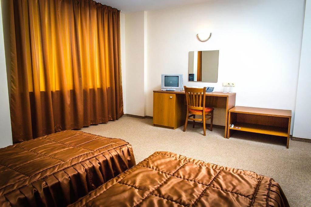 Отель Hotel Intelcoop Пловдив-48